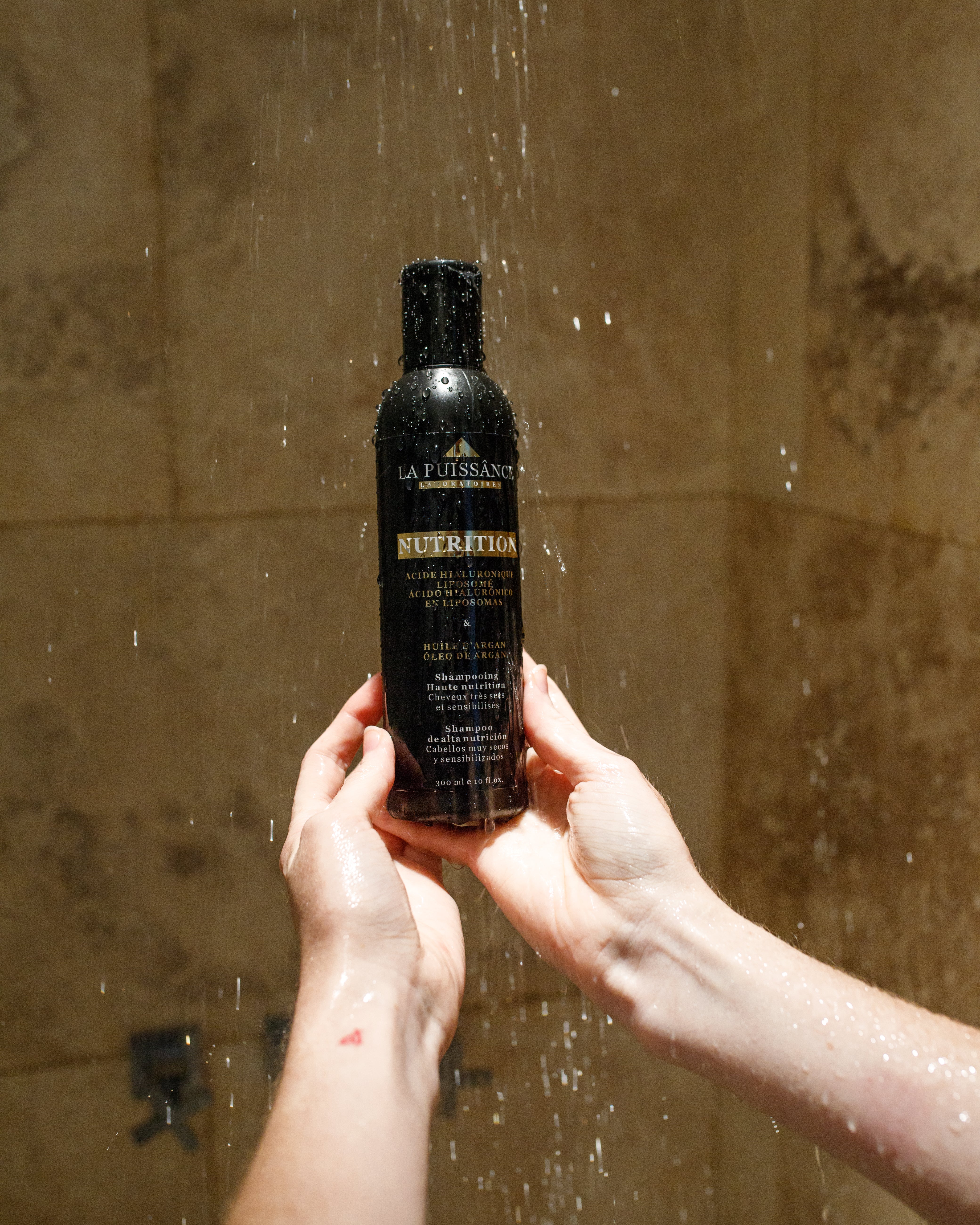 Shampoo con Argán y Ácido Hialurónico x 300 ML